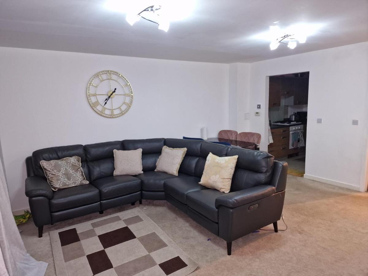 Apartmán Ko 3 Bed House Dartford Exteriér fotografie
