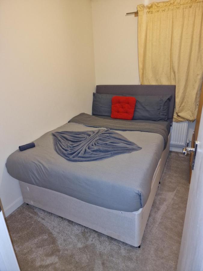 Apartmán Ko 3 Bed House Dartford Exteriér fotografie